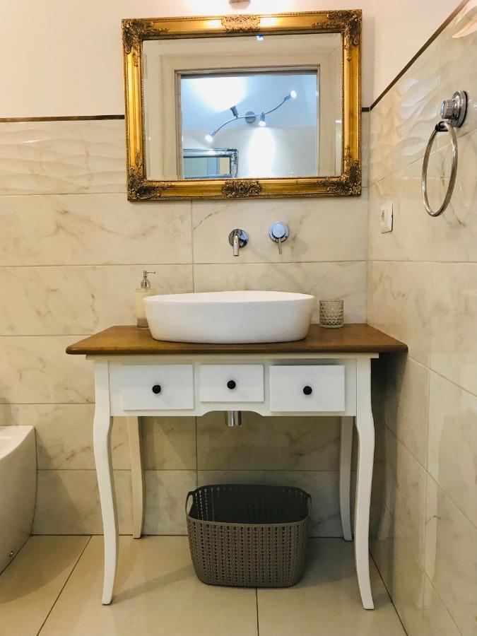 Camera Privata “Un Nido A Castello” Hotel Каляри Екстериор снимка
