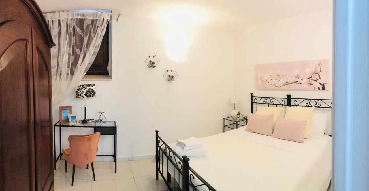 Camera Privata “Un Nido A Castello” Hotel Каляри Екстериор снимка